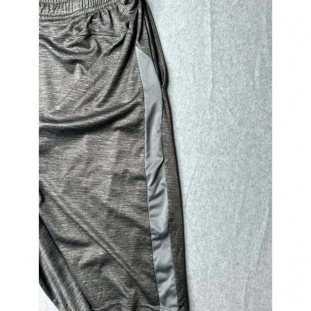 Buffalo Outdoors Mens 2XL Athletic Shorts Gray Mesh Gym Pockets